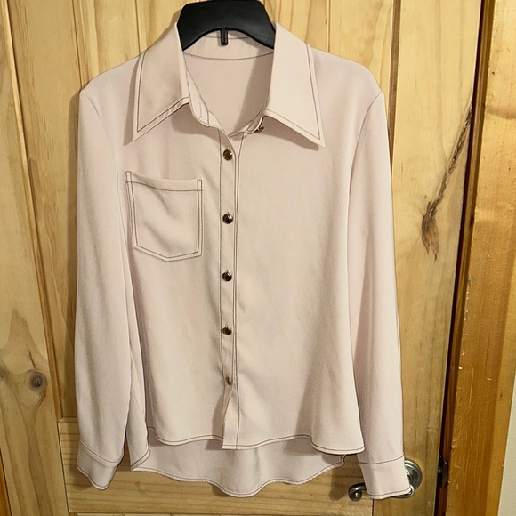 Chic Light Pink Button-Up Blouse - Picture 1 of 5
